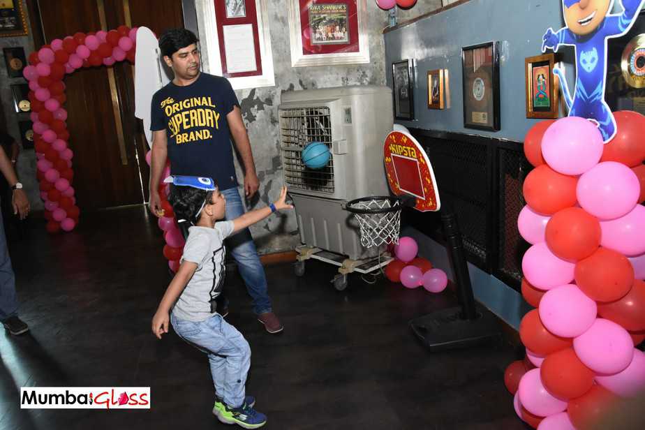 Hard Rock Cafe Worli, Baby loves to rock, birthday