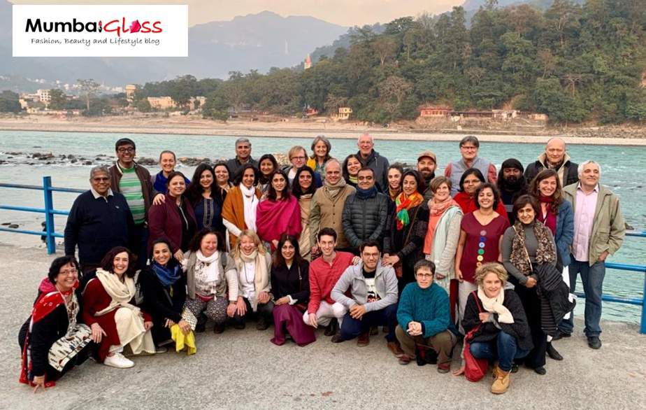 Vedanta learning, Vedanta Studies, 10 day Vedanta retreat at Dayanand Ashram Rishikesh. Rishikesh Vedanta studies, Neema Majmudar, Surya Tahora, Dayanand Ashram, Rishikesh, Vedanta retreat, group of Vedanta learners